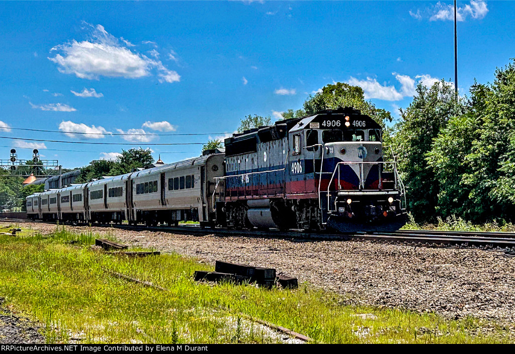 MNCR 4906 on train 47